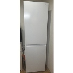 アイリスオーヤマ 冷蔵庫 274L ホワイト 幅54.7cm I...