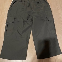 カーゴパンツの画像