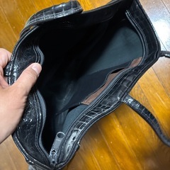 黒の大きめバッグの画像