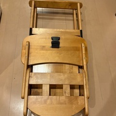 子ども用ハイチェアの画像