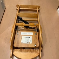 子ども用ハイチェアの画像