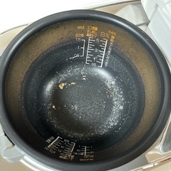 象印　圧力IH炊飯ジャー　NP-WA10型　極め炊き　1.0㍑　ホワイト　釜汚れの画像