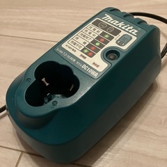 【引き取り限定】　マキタ　コードレスクリーナー CL102Dの画像