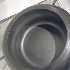 揚げ物　鉄鍋　数回使用の画像