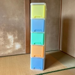 プラスチック製の５段引き出し収納ケース
の画像