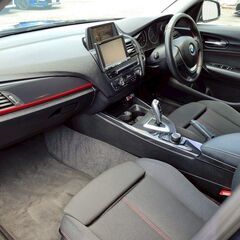 BMW116i　スポーツ H24　車検9/6　走行53000ｋ　社外ＨＤＤナビ＆フルセグＴＶ　Ｂカメラ　専用レッドステッチスポーツシート　16ＡＷ　キセノンの画像