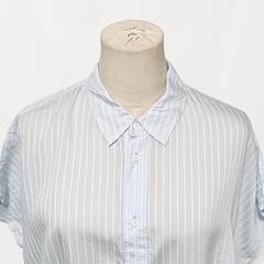 【美品】ギャルリーヴィー シルク混ストライプシャツ 水色 Fの画像