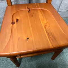 千趣会 木製 ダイニングチェア 天然木（パイン材） 幅44cm×奥行51.5cm×高さ90cm（座高42.5cm）の画像