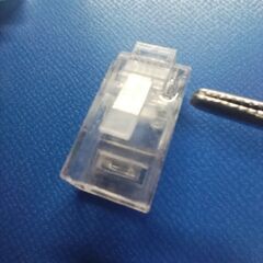 RJ45 LANコネクタ 約900個　非貫通型　訳あり品　ジャンクの画像