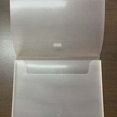 A4 クリアポリプロピレンボックスファイル　リユース品の画像