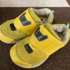 子供靴16〜17cm サンダルクロックの4足セットの画像