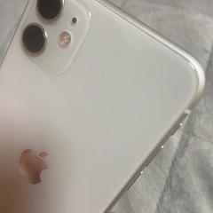 値下げ期間7月末まで  iPhone11 ホワイト SoftBankの画像