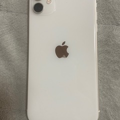 値下げ期間7月末まで  iPhone11 ホワイト SoftBankの画像