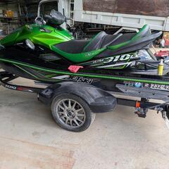 水上バイク。ジェットスキー。kawasakiウルトラ310LXアワー123hの画像