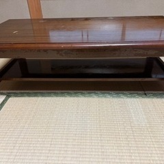 木製ローテーブルの画像