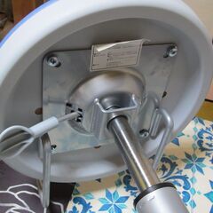 【回転丸いす未使用品】レバーで高さ調整できます　食事準備や作業の合間のちょい掛けに便利の画像