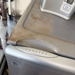 取り引き中SANYO冷蔵庫差し上げます の画像