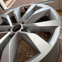 【4本】VW ザ・ビートル 5C0601025F 7-17+43 5H112 17インチ　フォルクスワーゲンの画像