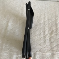 小型折りたたみ椅子の画像