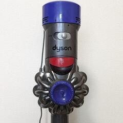 dyson ダイソンSV10 コードレスクリーナー 本体と付属品の画像