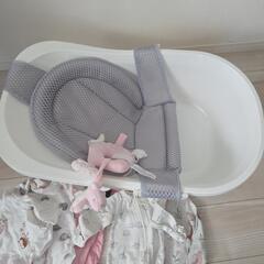 ベビーバス　新生児赤ちゃん洋服等の画像