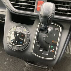 【ローン審査通過率95％！ローンお任せください！】トヨタ ヴォクシー 　ＺＳの画像