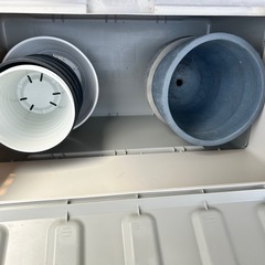 鉢と収納ボックス