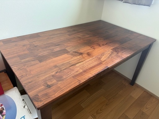 ダイニングテーブル