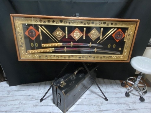 骨董品レプリカ芸術品戦国歴史額縁　アート織田家徳川家豊臣家竜透し家紋おもちゃ飾り武者鎧模型セット