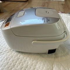 ZOJIRUSHI  マイコン炊飯ジャー  NL-BB05の画像