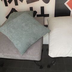 M　※取引中/売約済***********未使用/新品　クッショ...