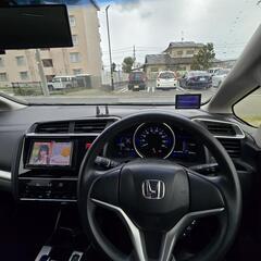 フィットハイブリッド　車検2年付き　調子良好　引き取り限定の画像