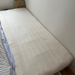 セミシングルベッド　マットレストッパー付きの画像