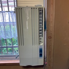 コロナ　窓用エアコン　リモコン・取り付け枠付き
