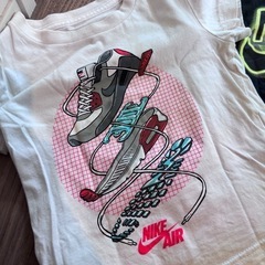 まとめ売り子供Tシャツの画像