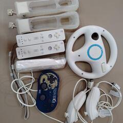 値下げ〰Wiiソフト 9枚とハンドルなど一式の画像