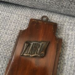 JME077S)★大特価★ヨーロッパ雑貨 十字架張付 アンティーク小物/飾り 重量670ｇ 幅：約30cm 高さ：約50cm  中古品【取りに来られる方限定】の画像