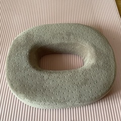 妊娠準備品　円座クッション　ユニクロ妊婦レギンスMの画像
