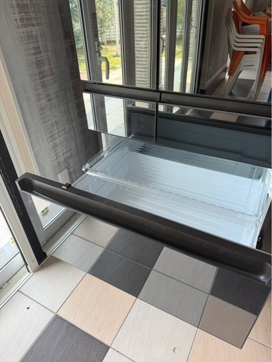 冷凍冷蔵庫　パナソニック製650L