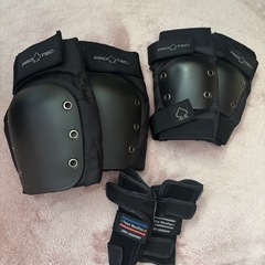 インラインスケート☆プロテクターセット
の画像