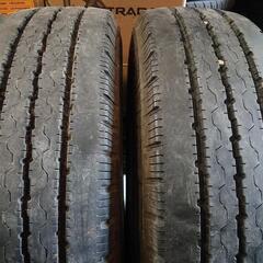 引き取り 205/70R17.5 115/113L 4本 トラックタイヤ 夏タイヤ BSの画像