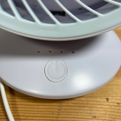 【済】KEYNICE USB式小型サーキュレーター 扇風機の画像