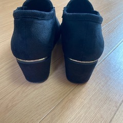 カットブーツの画像