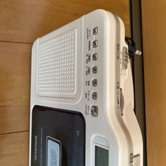 【最終処分価格】ポータブルCDプレーヤーの画像