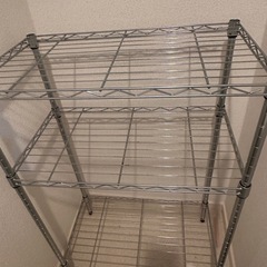 銀ラックの画像