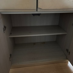 食器棚の画像