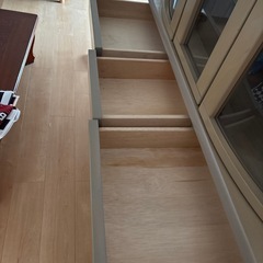 食器棚の画像