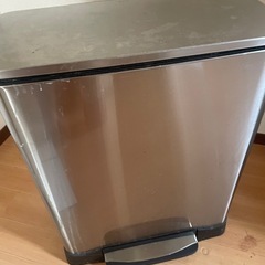 ニトリ　ステンレスペール　ゴミ箱40L
