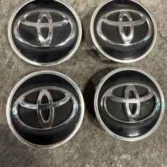 トヨタ純正ホイールセンターキャップ80ノア他