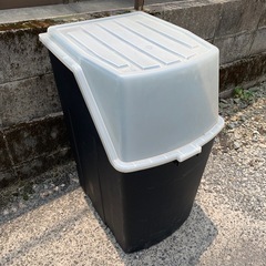 収納ボックス